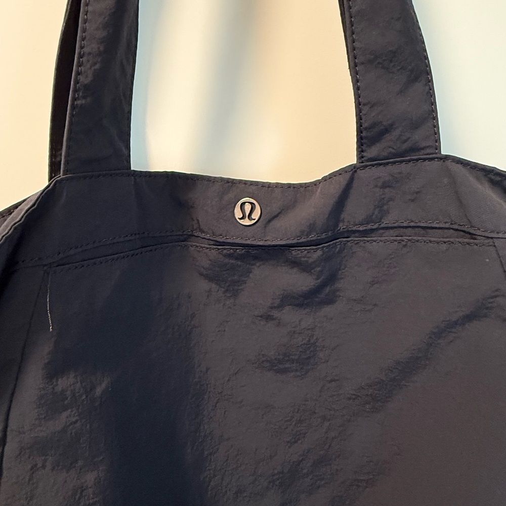 Lululemon Black Tote Bag - Picture 4 of 7